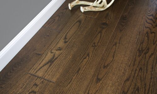photo of 5” Red Oak Livesawn Vintage Brown hardwood flooring from our Rangeley collection