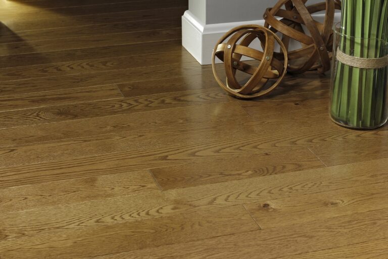 Pro Red Oak Gunstock Maine Traditions Hardwood Flooring 0224