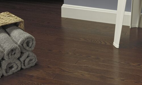 photo of Red Oak Savannah hardwood flooring from our Pro collection